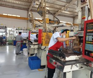 THỰC HIỆN KẾ HOẠCH TRIỂN KHAI CHƯƠNG TRÌNH HỖ TRỢ DOANH NGHIỆP NHỎ VÀ VỪA (DNNVV) CHUYỂN ĐỔI SỐ NĂM 2022 CỦA NGÀNH CÔNG THƯƠNG